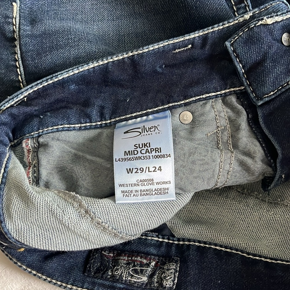 Silver Suki Mid Capris - Picture 3 of 5